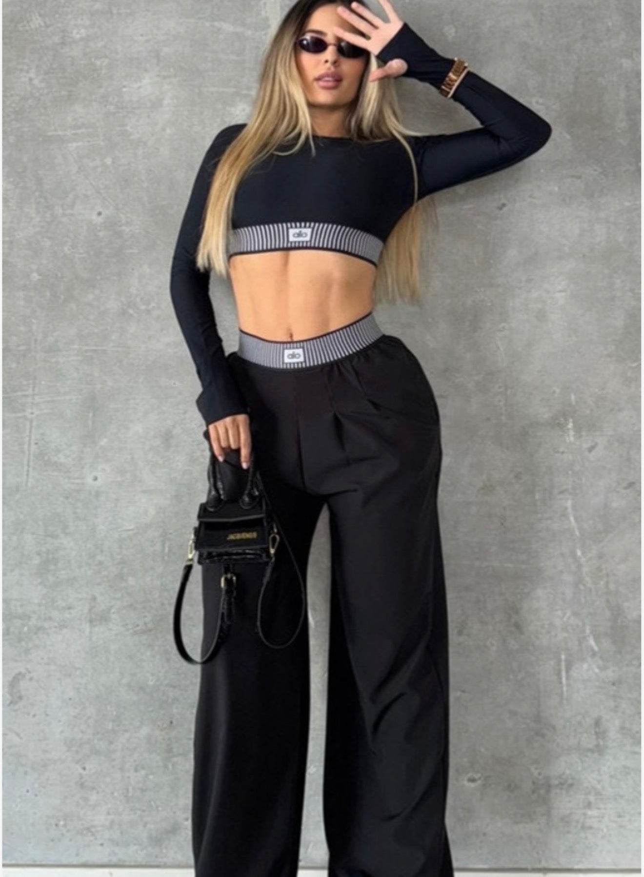 conjunto deportivo Mujer 2 piezas premium crop top manga larga +pantalon wide leg